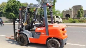 Toyota Internal Combustion Engine Forklift Truck Model- FDZN30