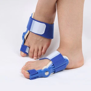 Wholesale New Plastic Toe Separator high quality foot care toe foot corrector