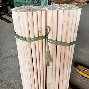 Chinese factory 120cm in 25mm natural wooden broom stick in polishing surface for south America market