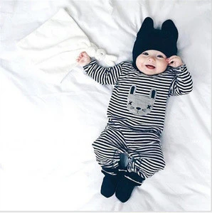 2016 Ins hot hot selling back and white autumn baby romper long sleeve unisex stripped baby romper