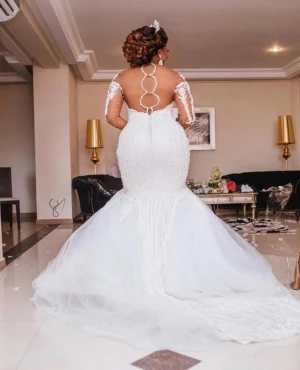 2020 African Luxury Appliques Pearls Wedding Gowns Plus Size Black Vestido de noiva Long Sleeve Mermaid Wedding Dress MWA509