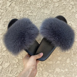 2021 new Hot Selling Fashionable Soft Sandals Wholesale Real women fashion fur slippers