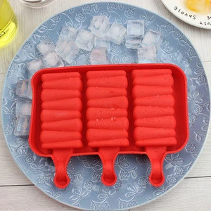 BPA Free Wholesale Different Shapes 3 Cavities Silicone Ice Pop with Lid Popsicle Mold with Sticks Ice Cream Mold Silicone