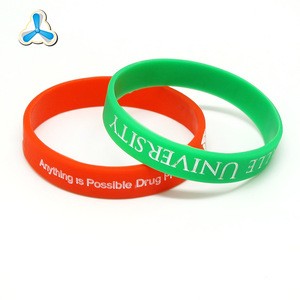 cheap high quality advertising gifts customizable band rubber bracelets