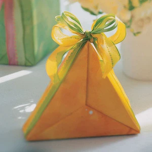 China triangle candy packaging box for wedding gift with ribbon