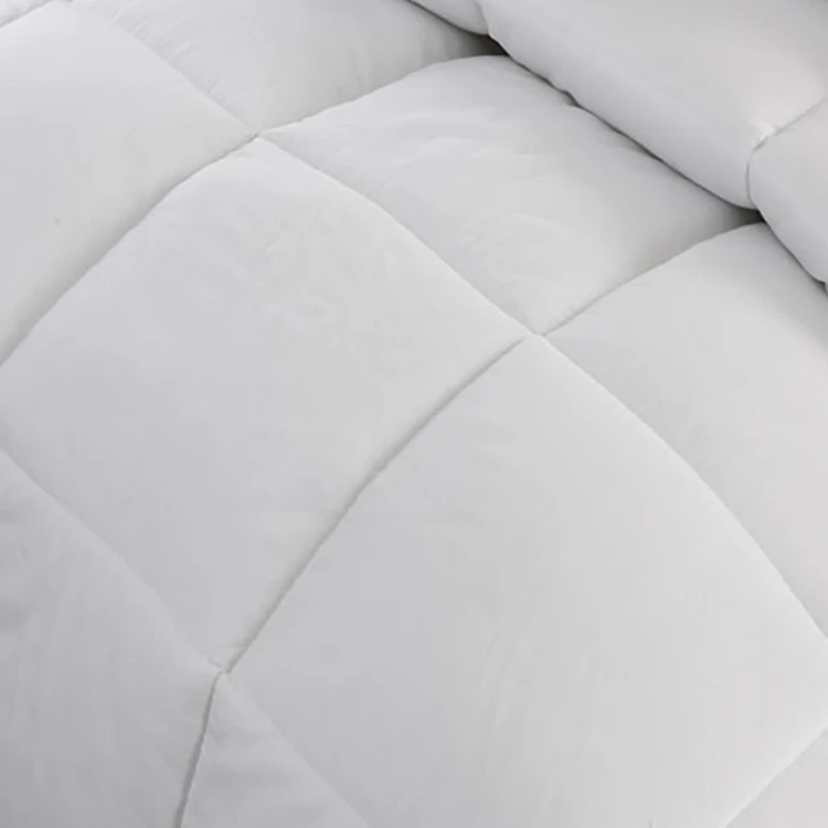 High quality warm thick hotel quilted 100% down alternative comforter