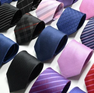 Hot 97 color stock Cheap Fashion accessories Elegant Mens stripe Tie Promotional gift Neck tie with box