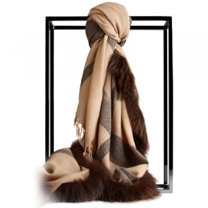 New Product On China Market Fashion Scarf Fabric And Fur Trim Blending Fox Fur Scarf