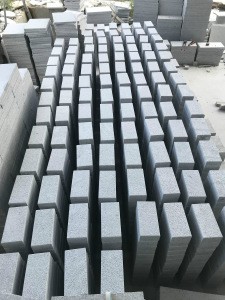 StoneMarkt cheap flamed grey granite cube stone for paving poland