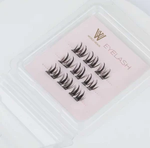 SELF-ADHESIVE FAKE EYELASHES