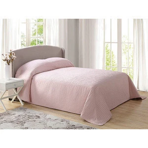 100% Cotton Bed Sheets With Disposable Skirt Bedspread Kingf Size Bedspread King On Bed