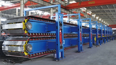Automatically Continuous Production Line of Polyurethane Sandwich Panel PIR PUR Sandwich Panel Manufacturing Machine