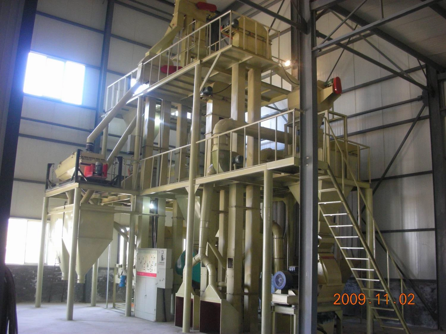 Capacity 3 ton per hou Poultry Feed Chicken Food Pellet Plant/Feed Production Line for Sale