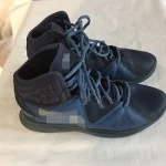 China wholesale used shoes in bales