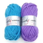 Chunky solid dyed 100% acrylic hand knitting yarn for carpet and rug