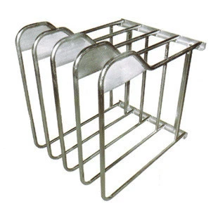 Equestrian saddle rack made of strong welded tubular steel