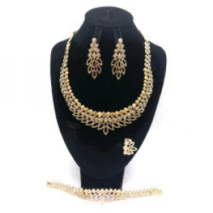 Fashion Alloy Gold Plated Pendant Earring Set Necklace Gold Wedding Bridal Jewelry Set