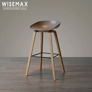New Danish design bar furniture colorful plastic stool chair with 4 solid wood leg bar stools