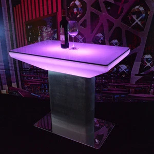 Square Shape Rechargeable Light Up Bar LED Plastic Restaurant Table