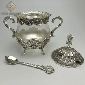 Wire design metal round glass sugar pot with cover and spoon
