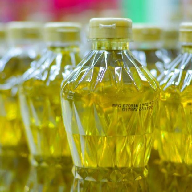 Buy Sunflower Oil/canola Oil/corn Oil/cooking Oil from Nyerges Agro Kft,