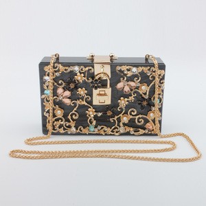 2020 Hotting selling Solid Color Acrylic Evening Bag Clutch With Flowers For Wome