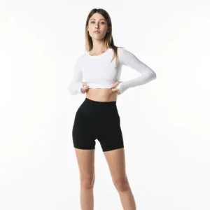 51% Polyamide 38% Polyester 11% Elastane Crew Neckline Raglan Cut Womens White Cropped Seamless Long Sleeves Shirt