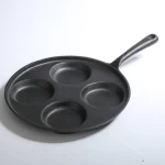Amazon hot sale cast iron cookware /pre seasoned cast iron egg cooker frying pan with four holes