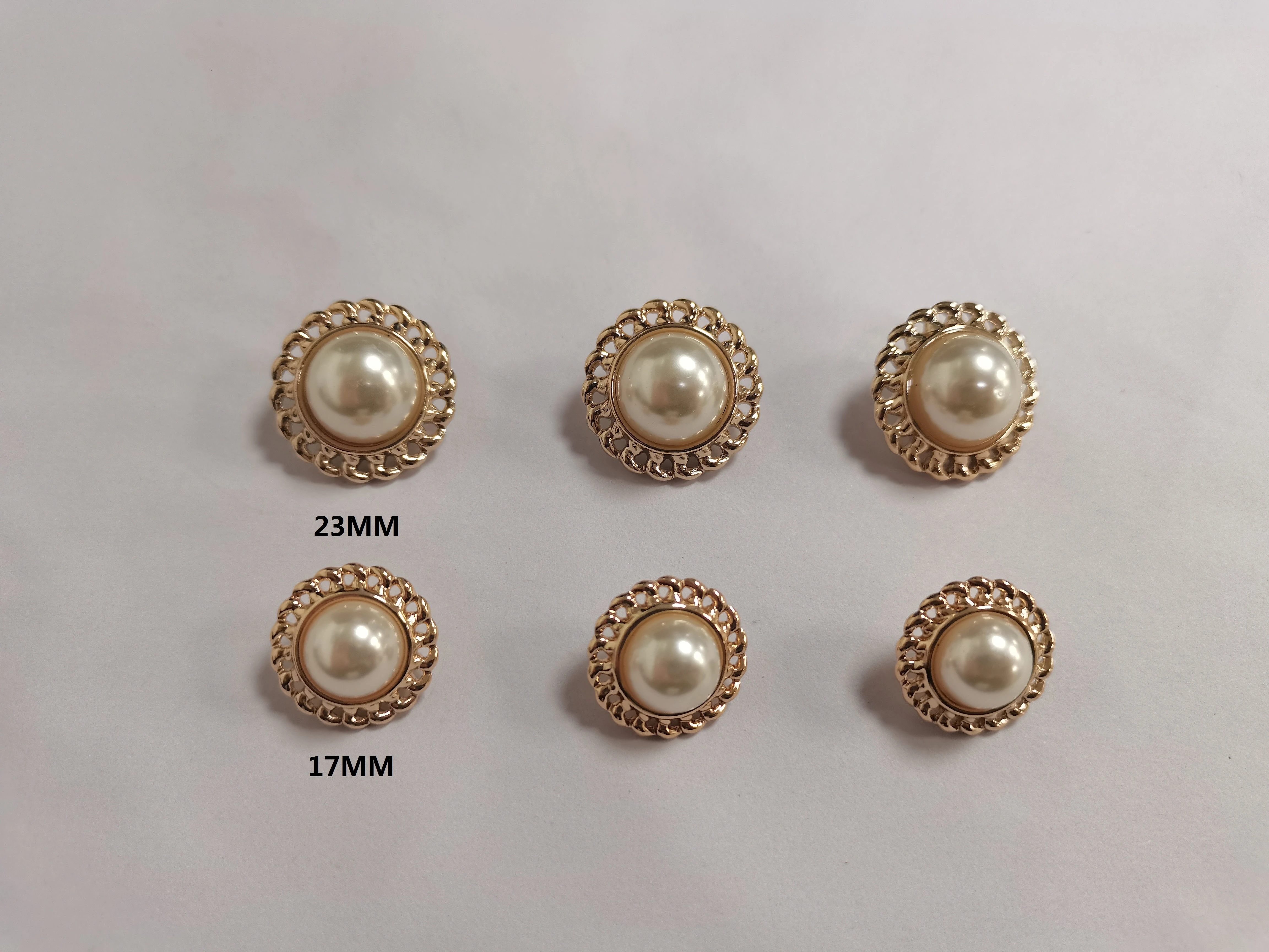 Button Factory Wholesale High Quality Decorative Flowers Sewing Button Gold Metal Pearl Shank Buttons For Clothes