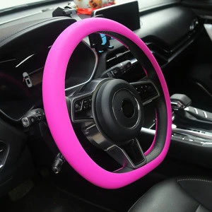 China Manufacturer 33mm Fashion Pattern Soft Silicone Car Steering Wheel Covers