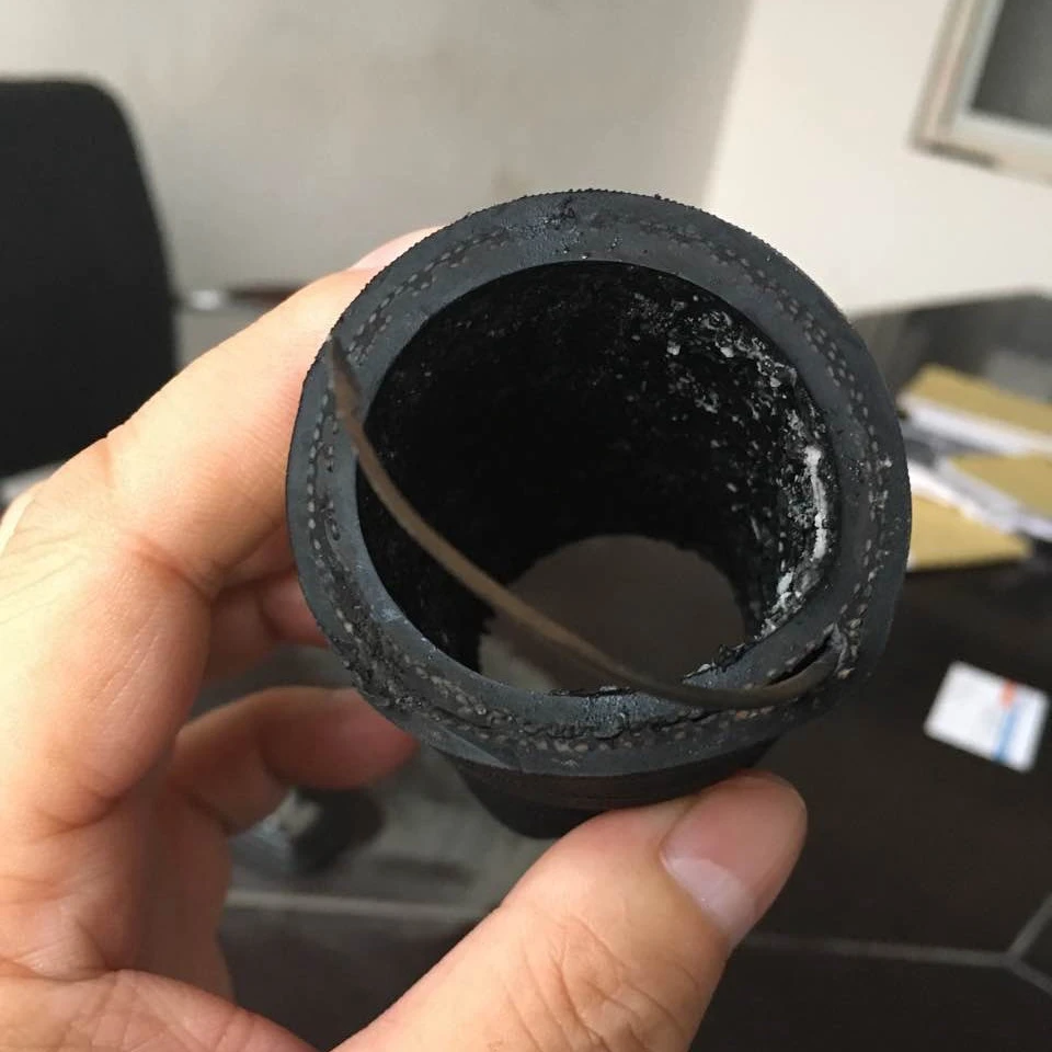 Connecting hose for gas drainage used in coal mining