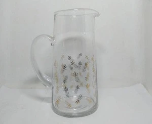 decorative handblown heat resistant glass water carafe pitcher with handle