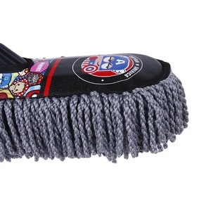 Detailing microfiber car wash brush with long handle for cars