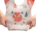 Disposable Paper Baby Bibs Waterproof Nonwoven Fabric  Feeding Bibs
