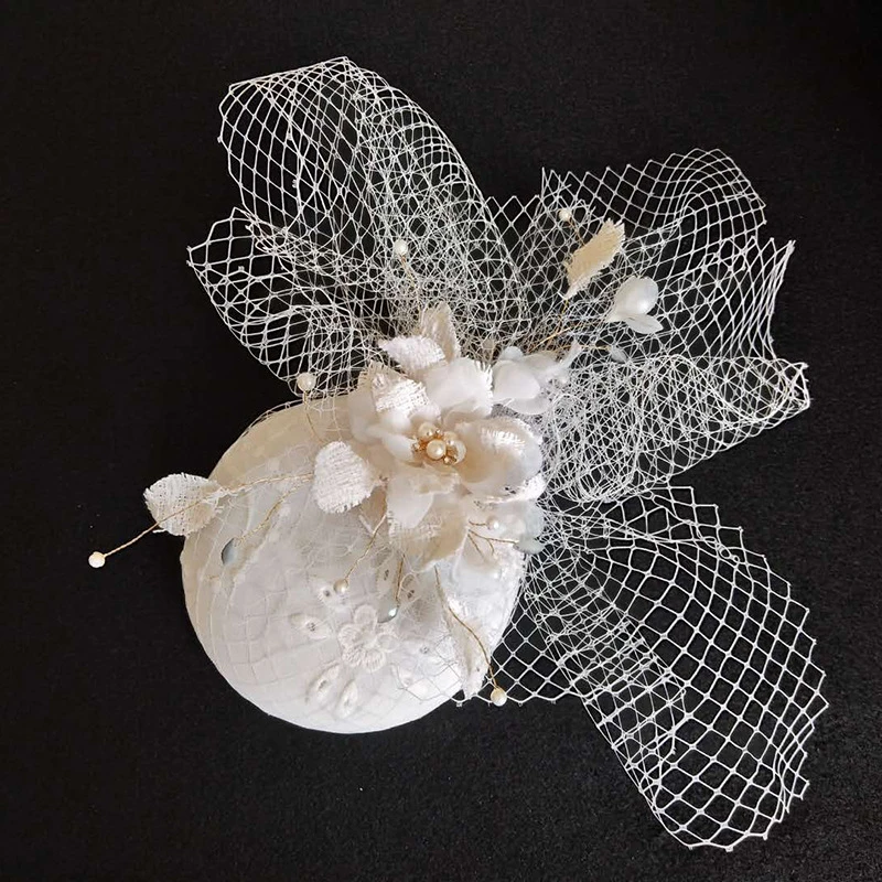 Fashion Party Wedding Bride Hair Accessory Flower Feather Yarn Sinamay Women Church Hats
