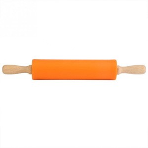 Good quality factory directly Non-Stick Surface Dough Rollers Wooden Handle Silicone Rolling Pin for Baking Tortilla