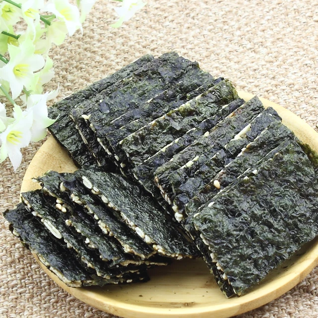 Healthy delicious nori seaweed crisp with nut filling snacks