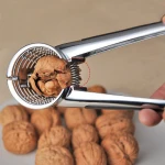 High Grade Zinc Alloy Material Nut cracker Manual Quick Walnut Cracker Pecan Walnut Pliers