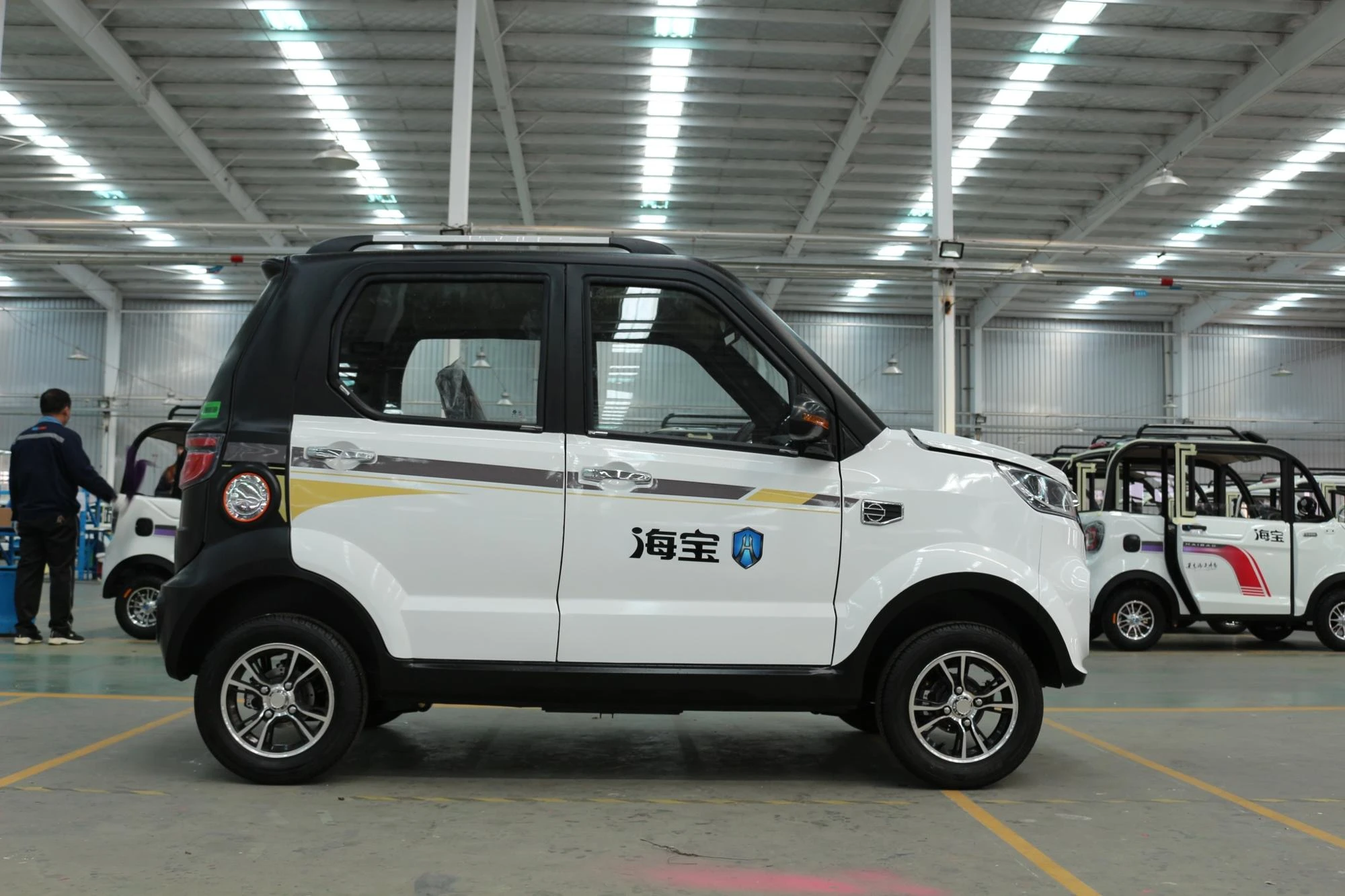 Hot Sale Electric suv cars street legal low speed cheaper electric cars Made In China