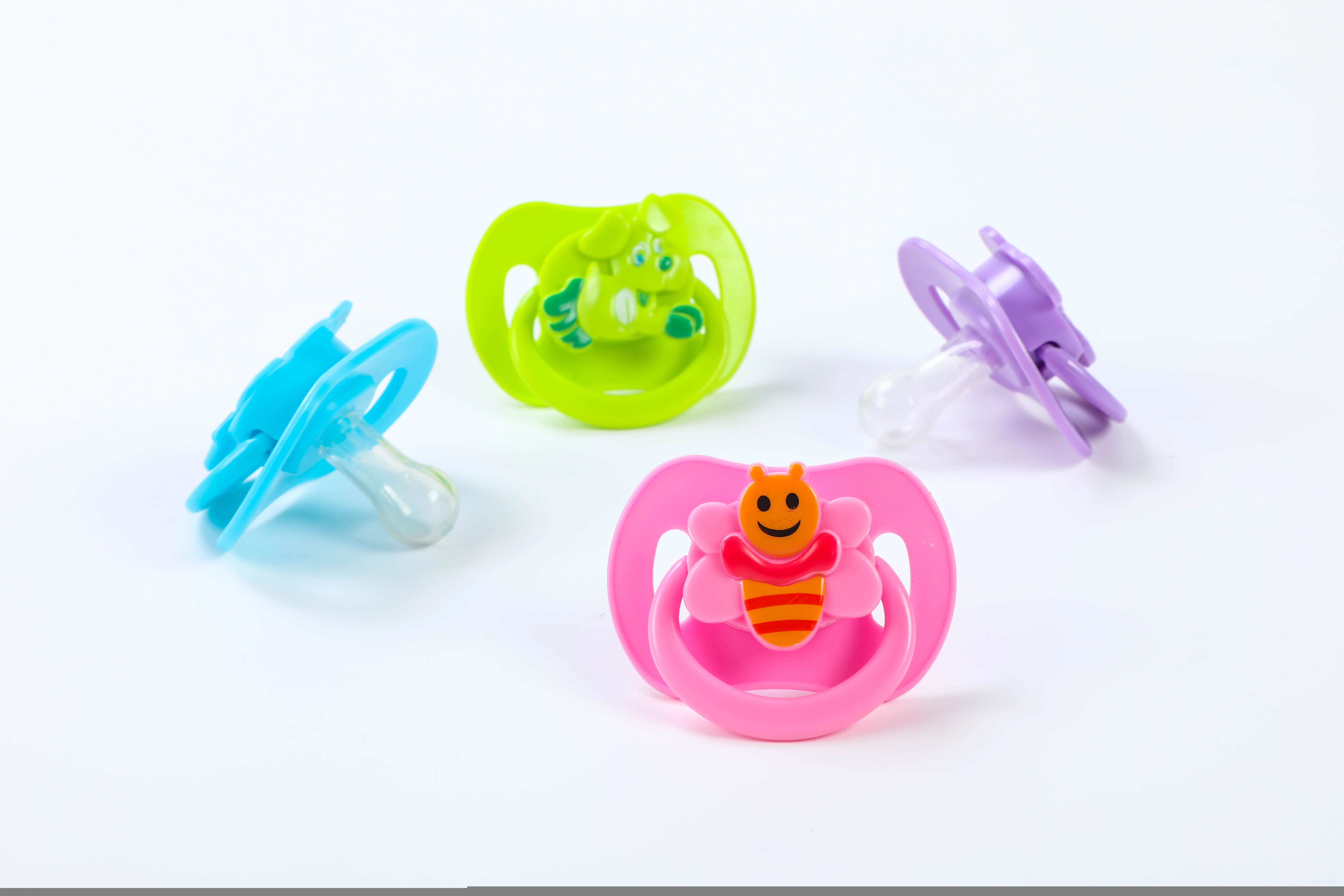 Hot Selling BPA Free Baby Products Orthodontic Silicone Pacifier Baby