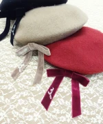 Logo ribbon beret