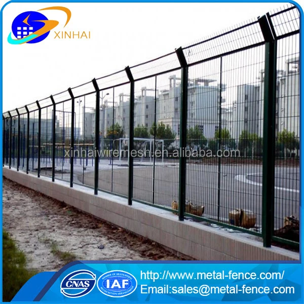 Lowest price easily Assembled pvc coated welded Wire mesh fence in China