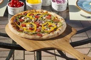 Oiled Acacia Wood Pizza Peel with Handle
