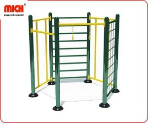 Outdoor Fitness Equipment with Climbing Pole Bar Chain Ring