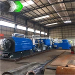 Plastic oil recovery machine / pyrolysis converts old tires / rubber into new diesel fuel