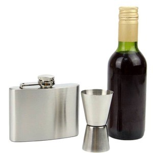 Stainless Steel Hip Flask Whiskey Flask Gift for Men Hip Flask Drinking of Alcohol, Whiskey, Rum and Vodka