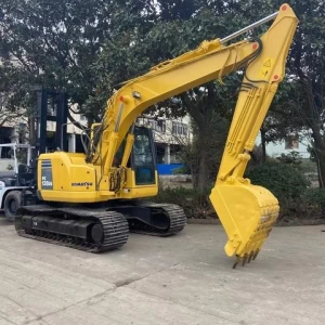 used jappanese komatsu pc138 8  excavator 13 ton for sale with good condition