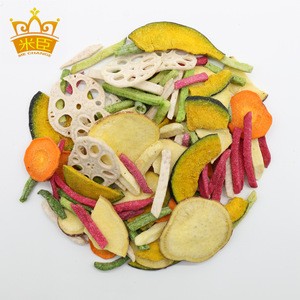 vacuum fried mixed vegetable chips as healthy snacks