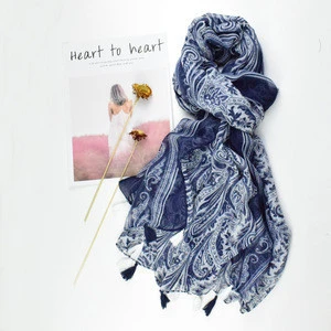 Wholesale 2018 hot sale malaysia head scarf fashion women cheap vintage blue and white porcelain voile scarf