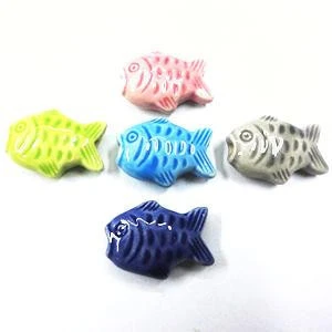 Wholesale Peru solid color ceramic animal beads for jewelry making, One color Fish shaped ceramic beads